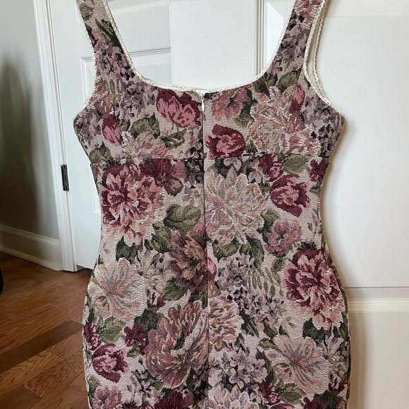 Altar’d State floral dress, size S, like new gently used condition - Picture 4 of 4